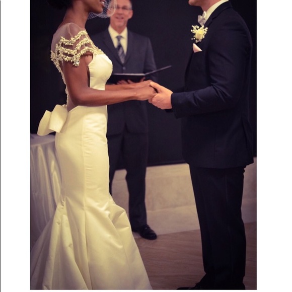 Tarik Ediz White Collection 2018 Wedding Dress - Picture 2 of 4